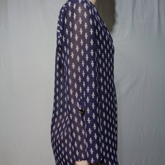 Sheer blue with white patterned Maurices long sleeve blouse in size Medium - Picture 4 of 6